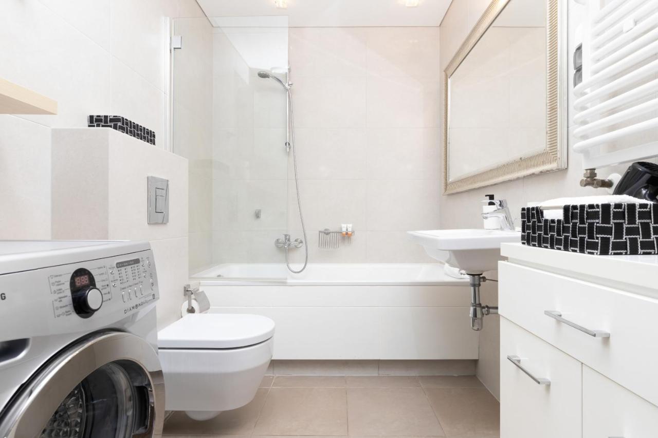 Old Town Neptun Apartments By Noclegi Renters Danzica Esterno foto